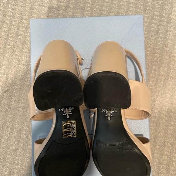 Prada Patent Leather Block Heal Cream/Tan Sandals - Picture 3 of 5
